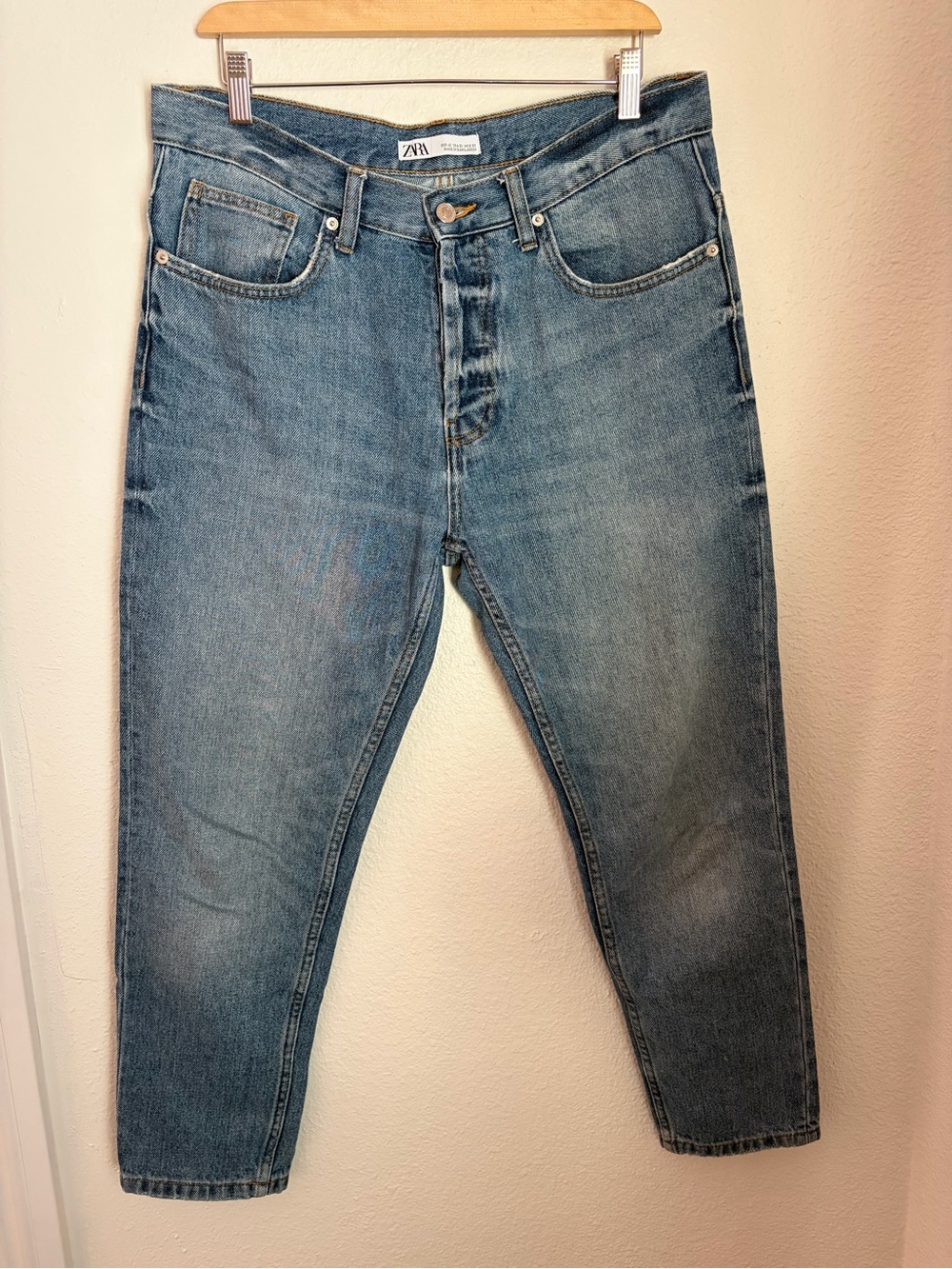 Zara Men’s Light Blue Slim-Straight Jeans